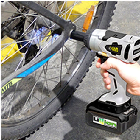 FARTOOLS Clé à Choc Brushless Sans Fil CH 350 - 18 V 4.0 Ah 4 FARTOOLS Clé à Choc Brushless Sans Fil CH 350 - 18 V 4.0 Ah – Image 4